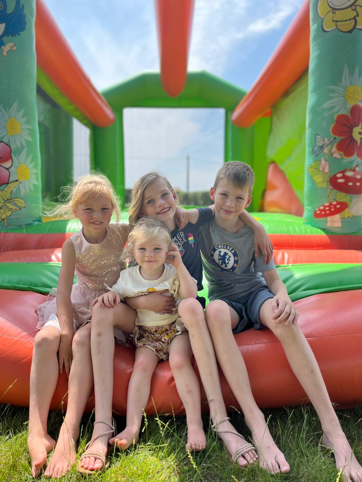 Luany, Iyana, Leyon, Yilne - Kinderen Dylan & Evelyn